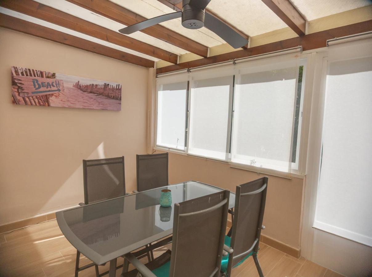 Casa Con Jardin Junto A La Playa Apartment Estepona Ngoại thất bức ảnh